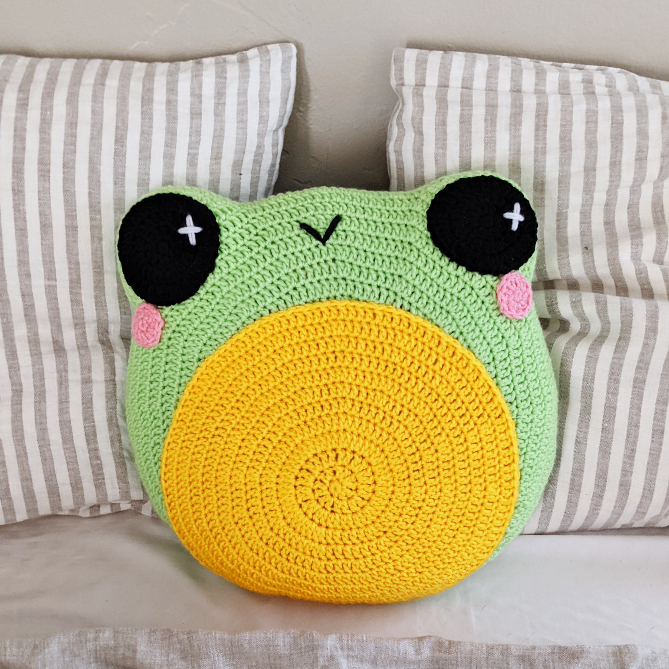 Frog Plush, Cute Mini Frog Plush, Crochet Pillow, Cute Frog 