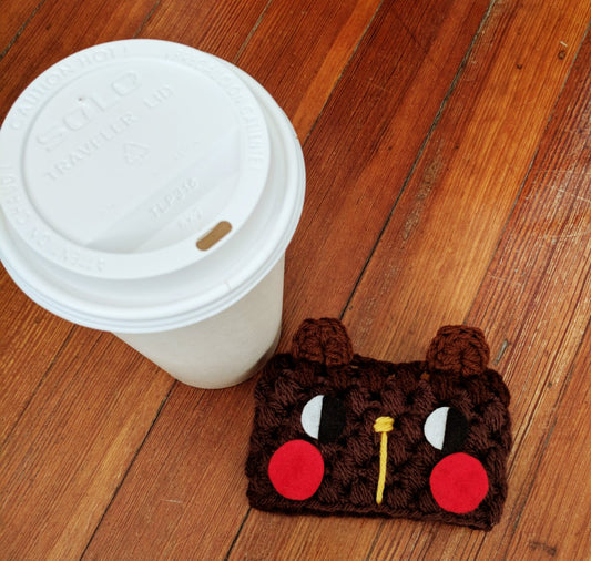 Free crochet pattern: bear coffee sleeve