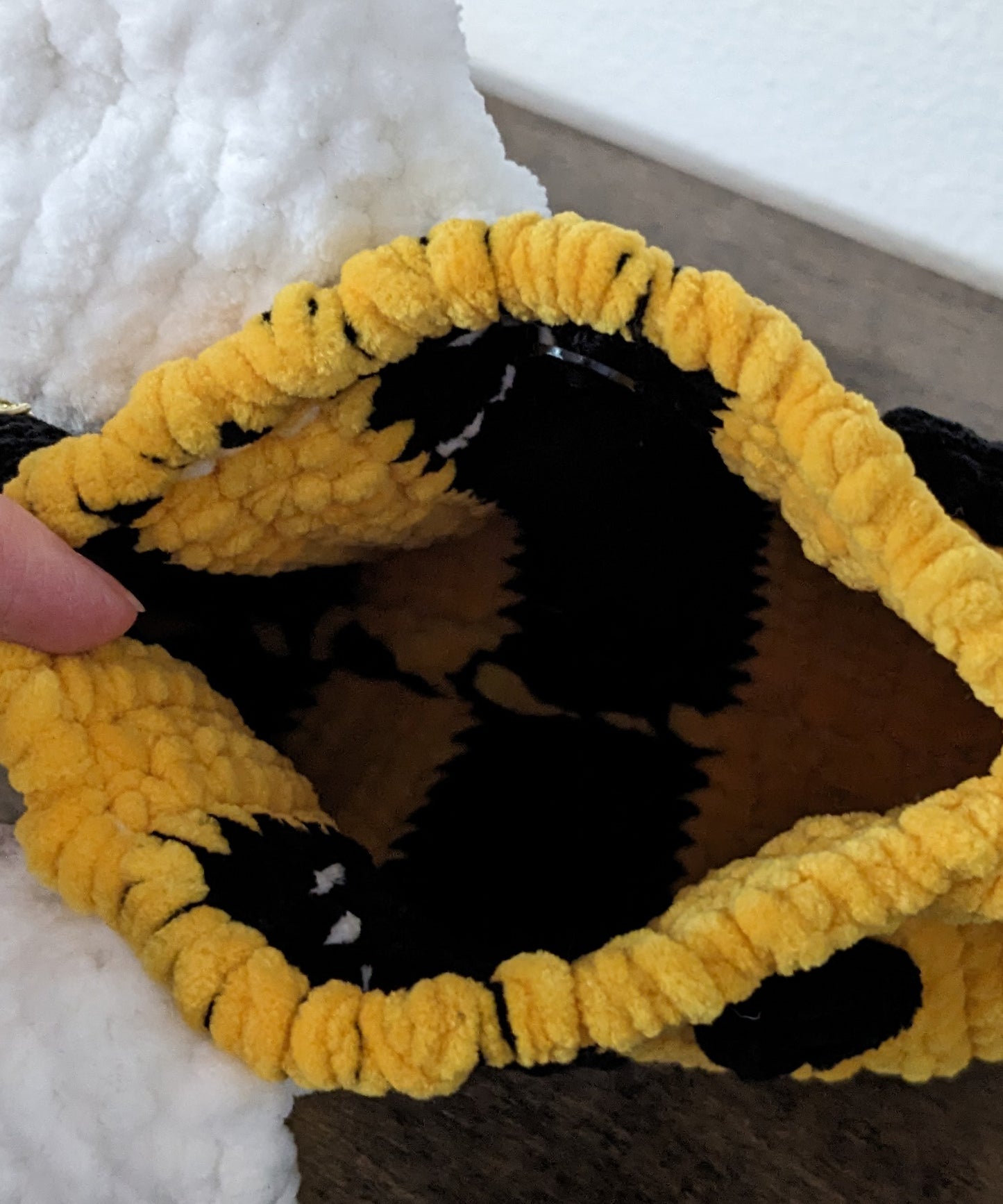 Fuzzy Chonky Bee Crossbody Bag - Hand crocheted purse