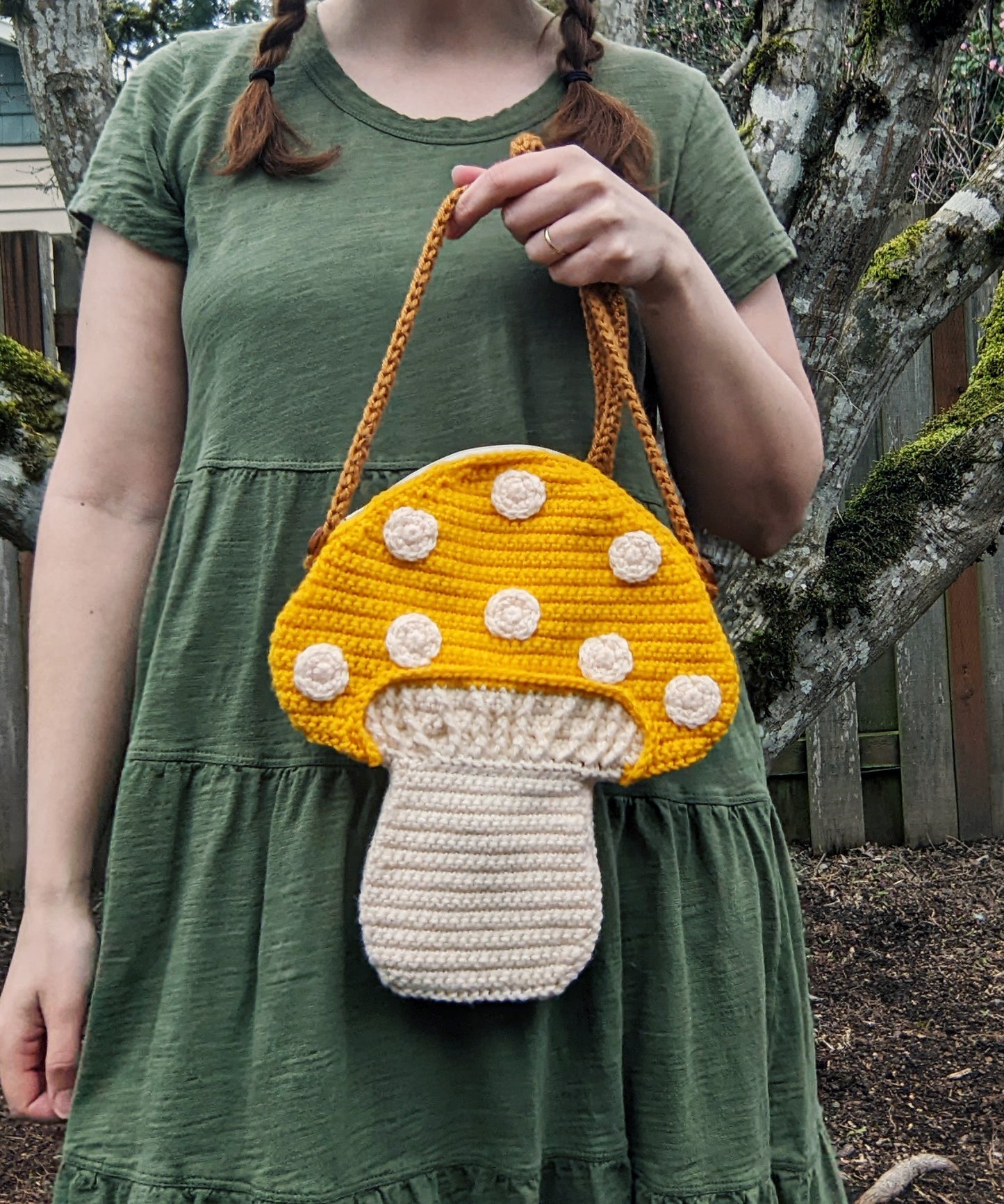 Crochet Pattern: Crossbody Mushroom Bag