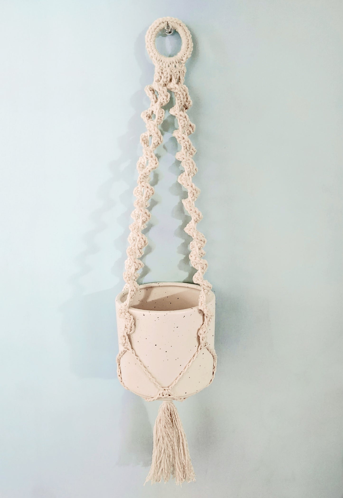 Crochet Pattern: Twisted Faux Macrame Hanging Air Planter