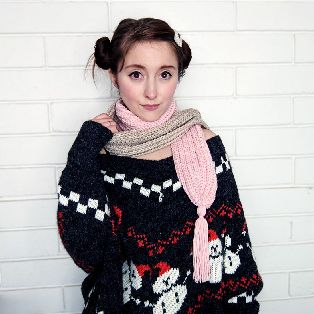 Crochet Pattern: Two Toned Tassel Scarf – HELLOhappy