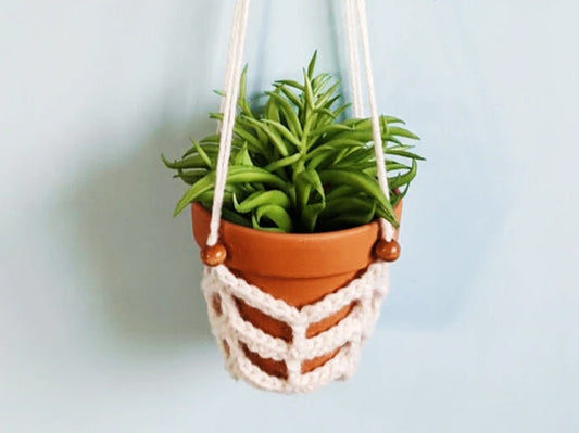 Free Crochet Pattern: Chevron Hanging Planter