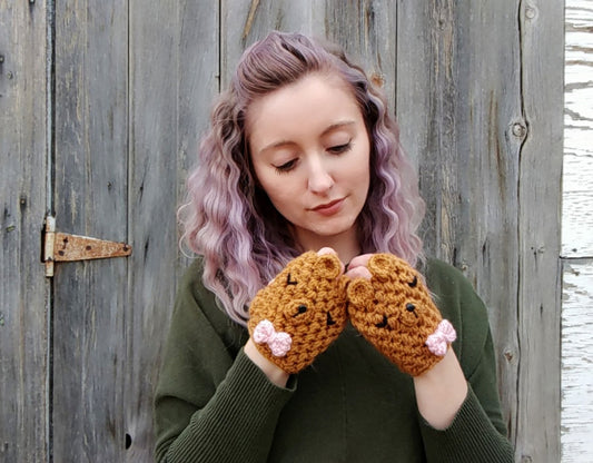 New Crochet Pattern: Bear Fingerless Gloves