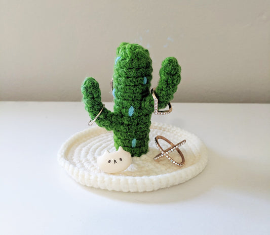 Cactus Jewlery Holder Crochet Pattern