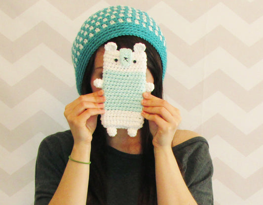 Free Video Crochet Pattern: Funny Bear Phone Sleeve