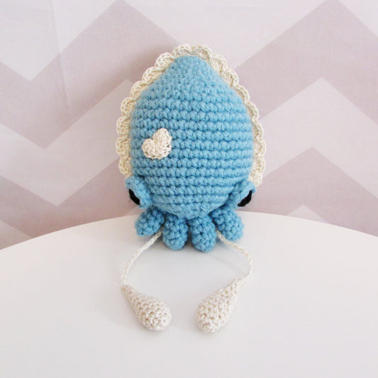 New crochet patterns: halloween pin pack and cuddly cuttlefish amigurumi