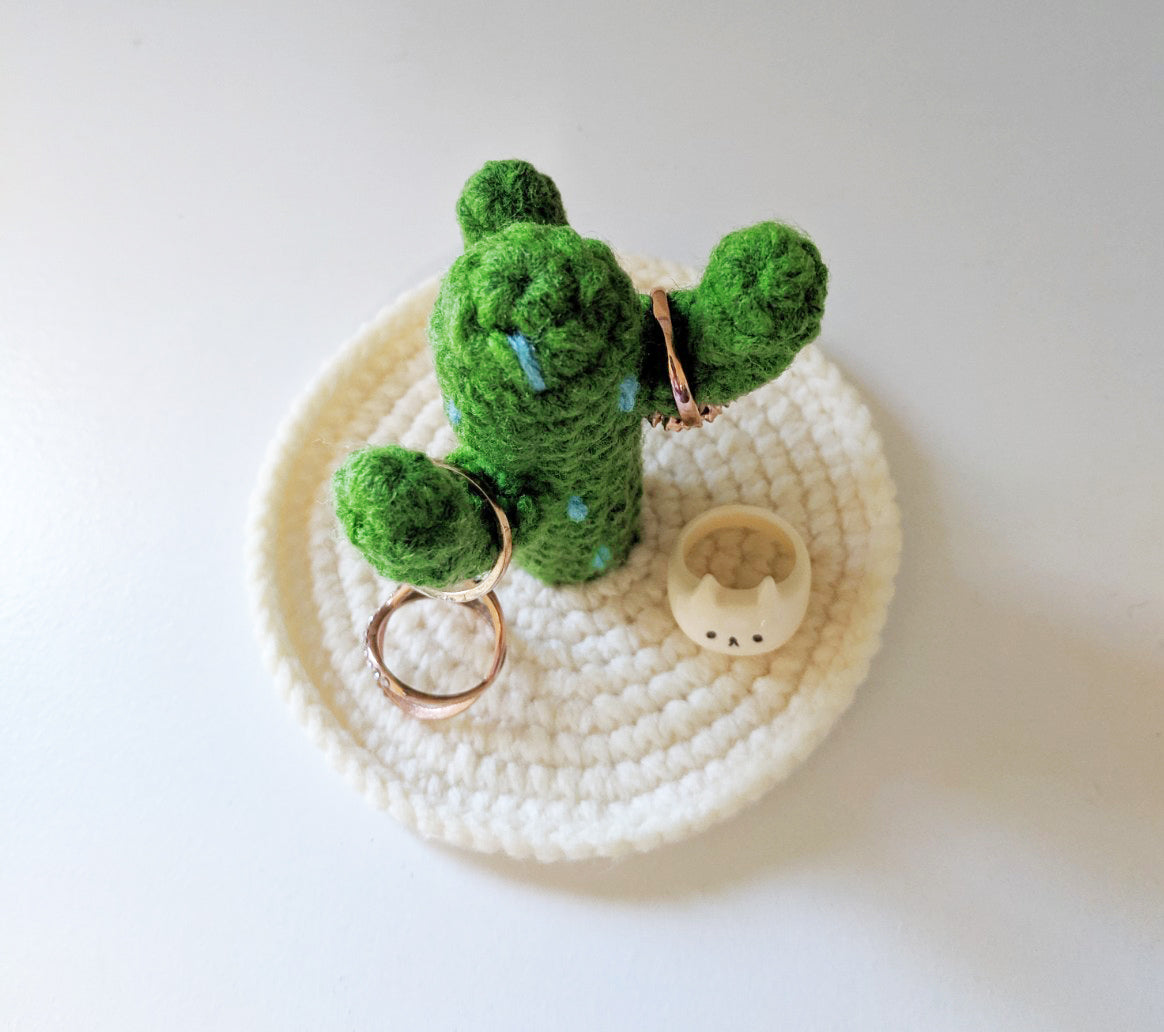 Crochet Pattern: Cactus Jewelry Holder