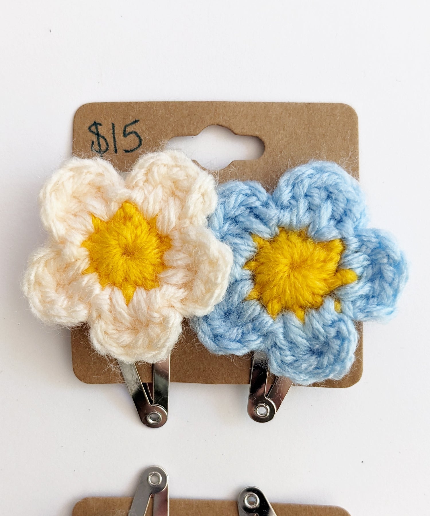 Crochet flower hair clips