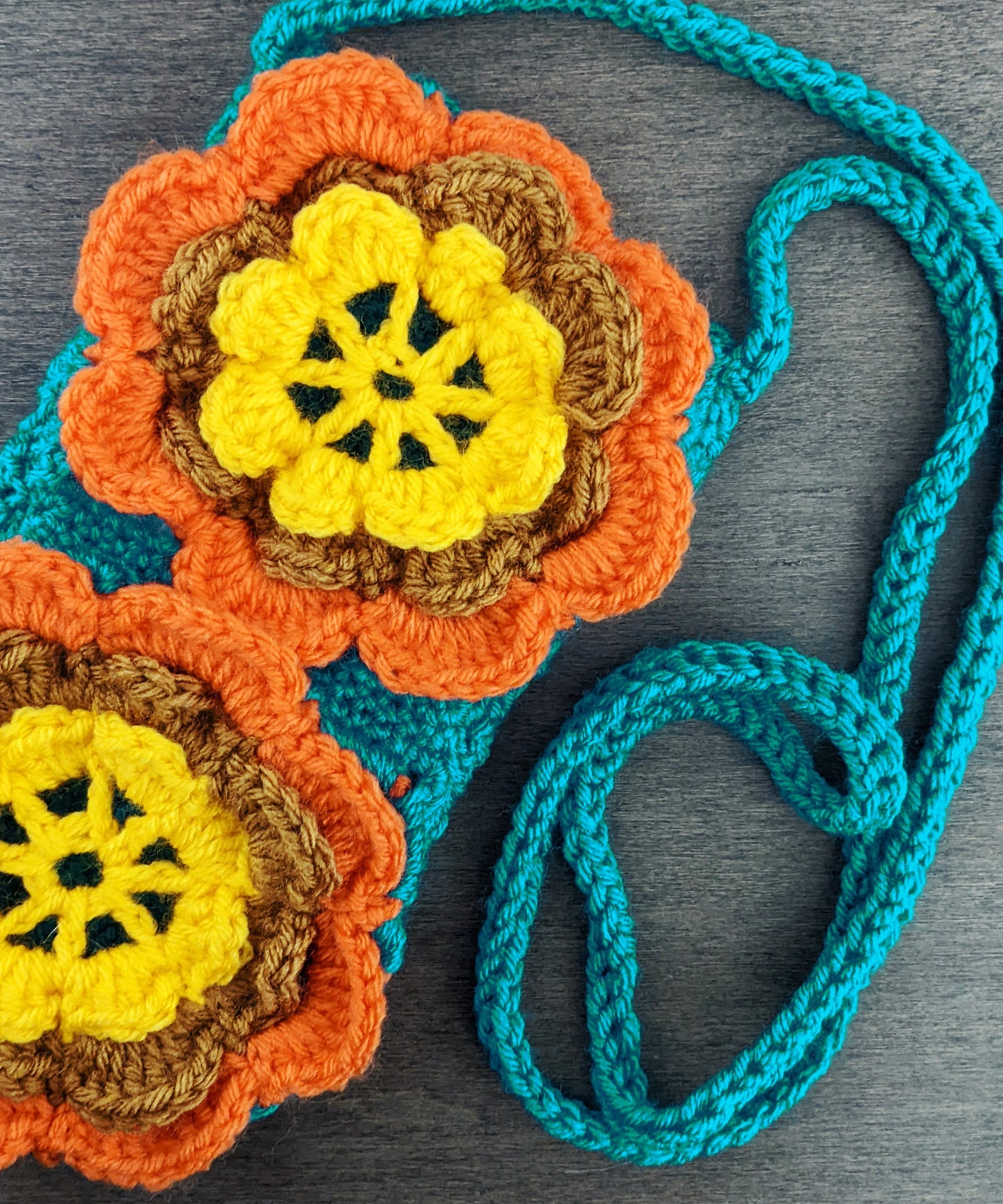 Retro 70s Water Bottle or Phone Crossbody Bag - Hand crocheted granny squares - Sample Sale