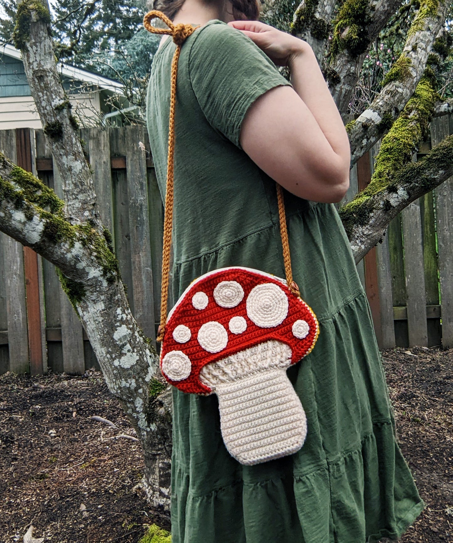 Crochet Pattern: Crossbody Mushroom Bag