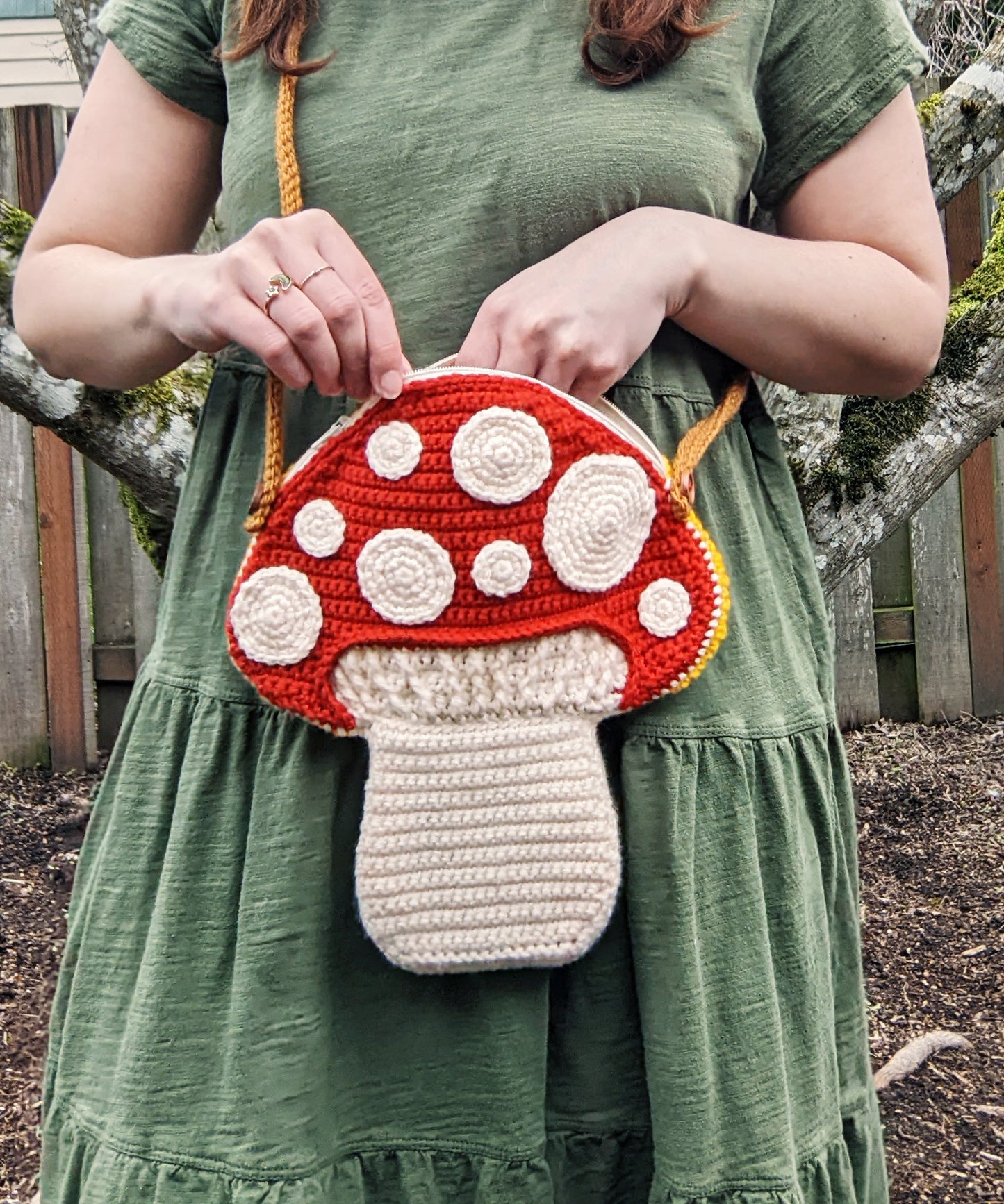 Crochet Pattern: Crossbody Mushroom Bag