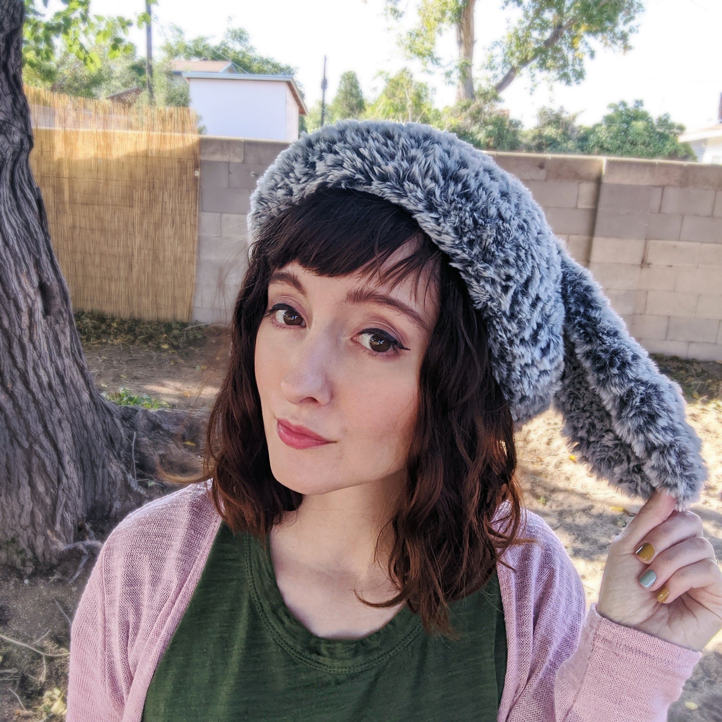 Fuzzy Rabbit Hat Crochet Pattern: Fuzzy Bunny Beret Hat β HELLOhappy