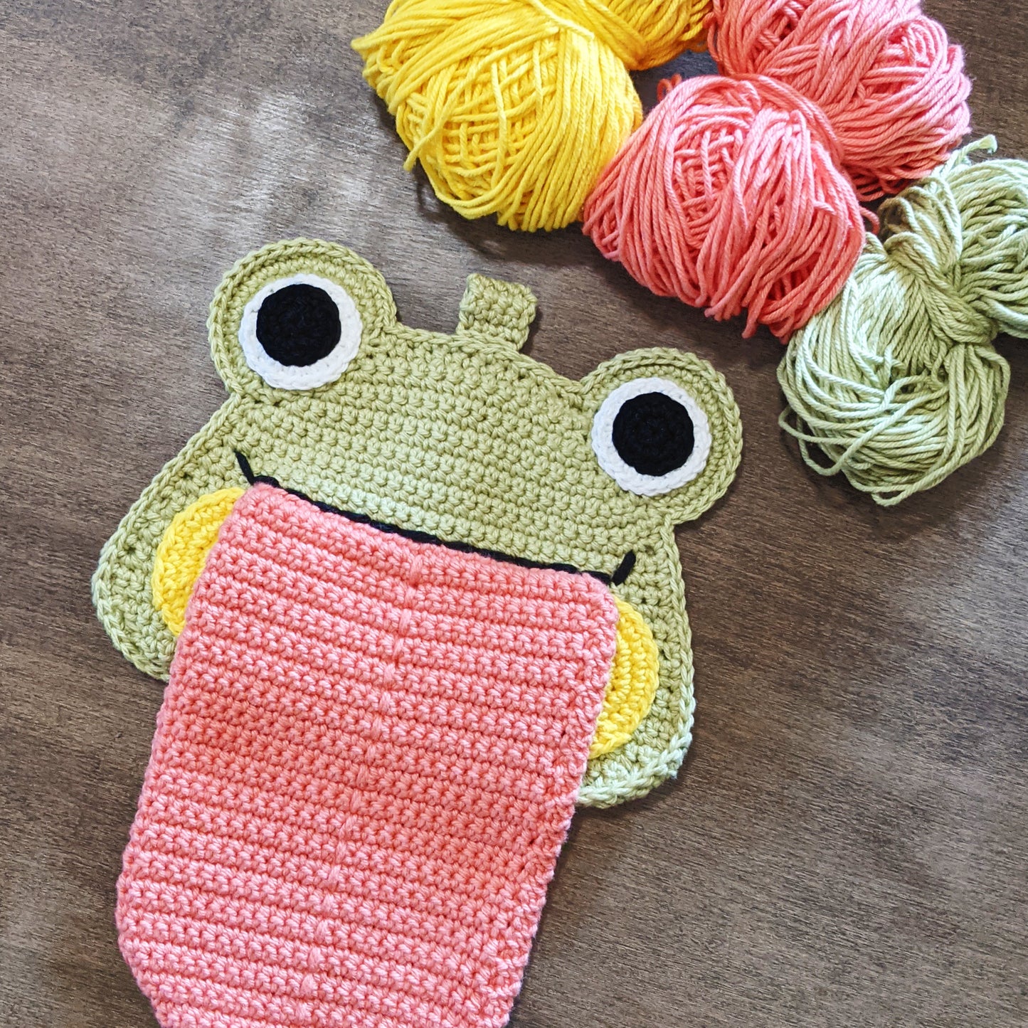 Crochet Pattern: Froggy Kitchen Towel