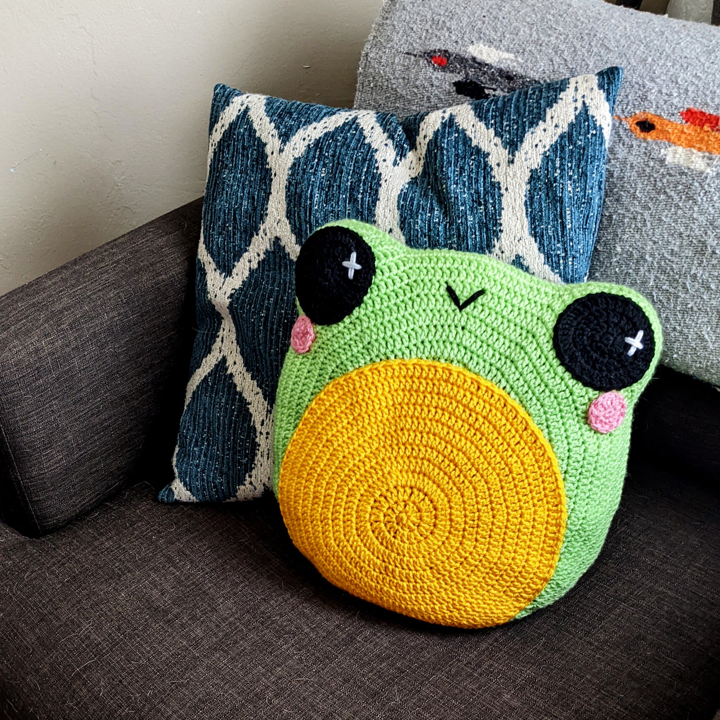 Crochet Pattern: Froggy Pillow